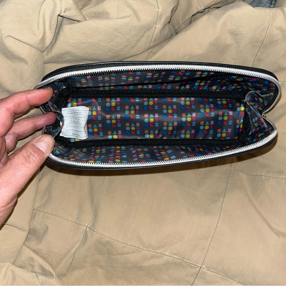 Caboodles Black Cosmetic/jewelry bag - Picture 3 of 6